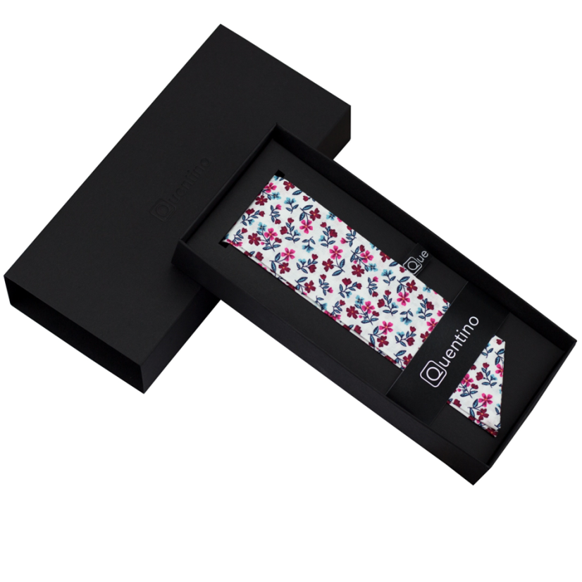 Bílá dámská stuha s vínově růžovými květy