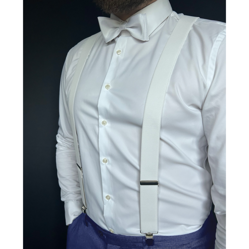 Bílý pánský motýlek s jemnou strukturou