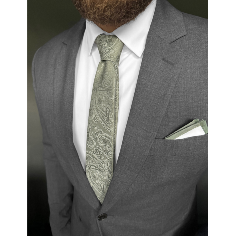 Šalvějově zelená (sage green) pánská kravata s paisley vzorem