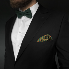 Smaragdově zelený pánský kapesníček se zlatým geometrickým vzorem