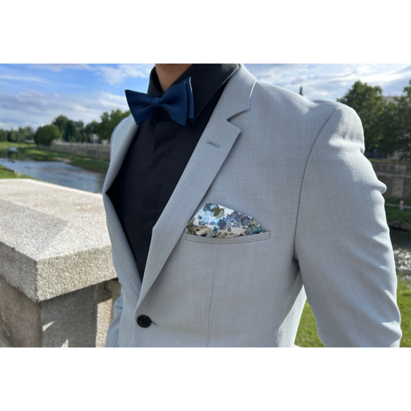 Modrý pánský kapesníček s květy