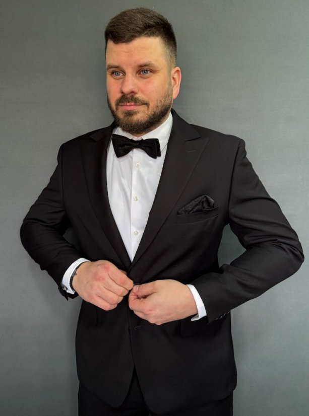 Černý pánský motýlek s černým vzorem včetně kapesníčku