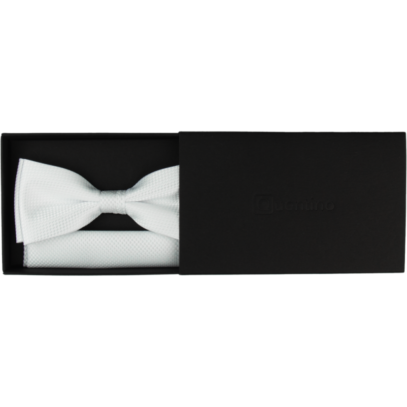 Bílý pánský motýlek s jemnou strukturou