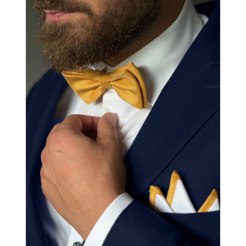 Bílý pánský kapesníček s hořčivově žlutým lemem