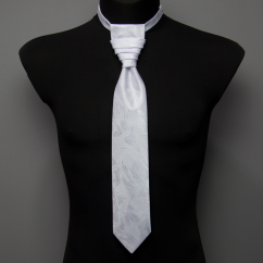 Bílá svatební kravata se stříbrnými ornamenty