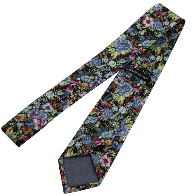 Černá pánská bavlněná kravata s modro fialovými květy