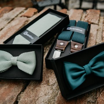 Motýlik alebo kravata? Sprievodca pre svadobných hostí