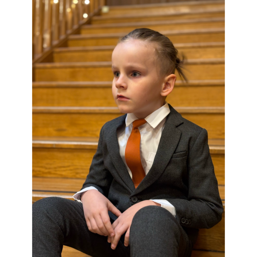 Cihlová dětská kravata matná