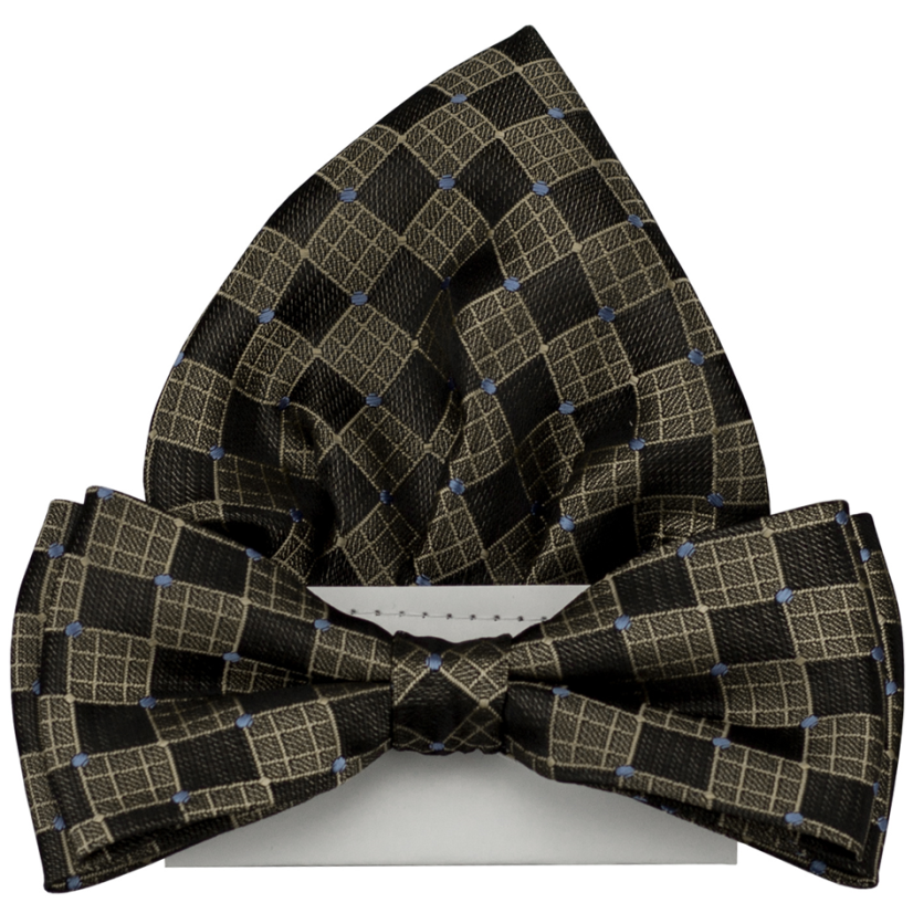 Tmavě hnědý pánský motýlek se čtverečky včetně kapesníčku Tmavě hnědý pánský motýlek se čtverečky včetně kapesníčku