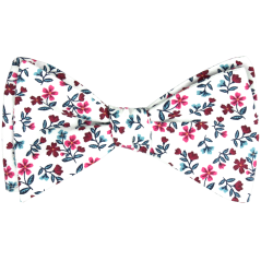 Bílý bavlněný vázací motýlek s vínově růžovými kvítky