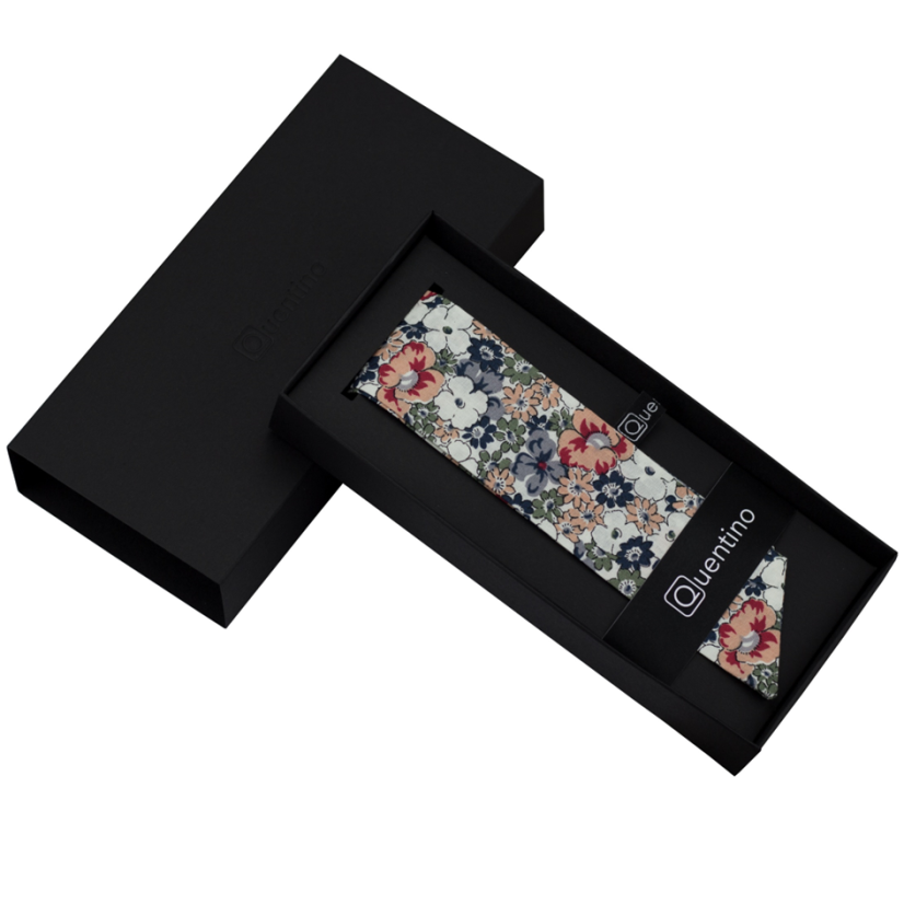 Colourful Ladies' Ribbon with Flowers
