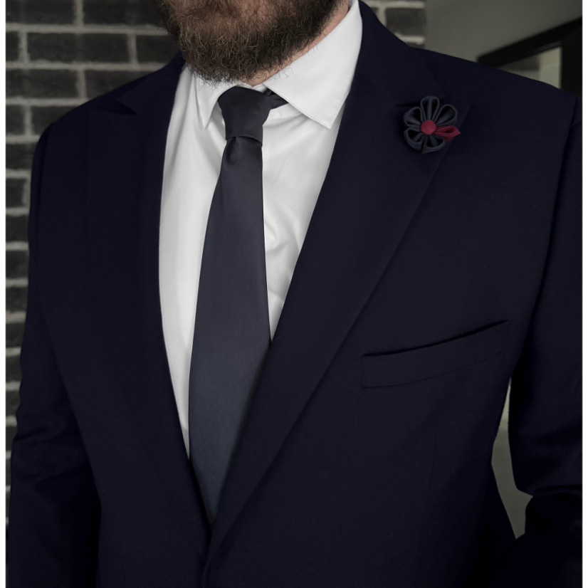 Tmavě modrá pánská sada s vínovým květinovým motivem