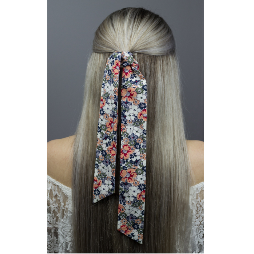 Barevná dámská stuha s květy