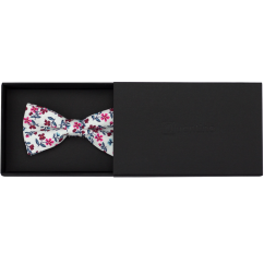 Bílý dětský bavlněný motýlek s vínově růžovými kvítky