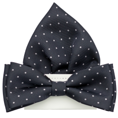 Tmavě šedý pánský motýlek s puntíky včetně kapesníčku