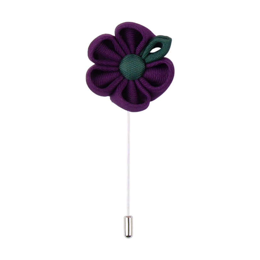 Fialová květinka do klopy