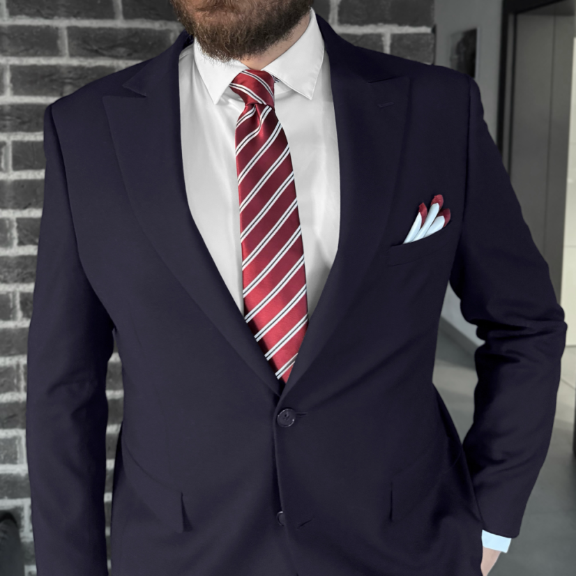 Vínově červená pánská sada s proužkovanou kravatou