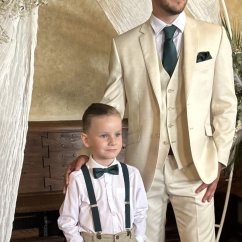 Smaragdově zelené dětské kšandy s motýlkem