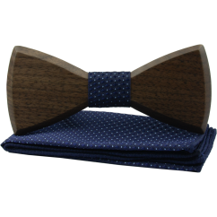 Dřevěný pánský motýlek s tmavě modrým středem