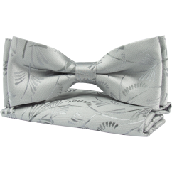 Světle šedý pánský motýlek s jemným vzorem travin