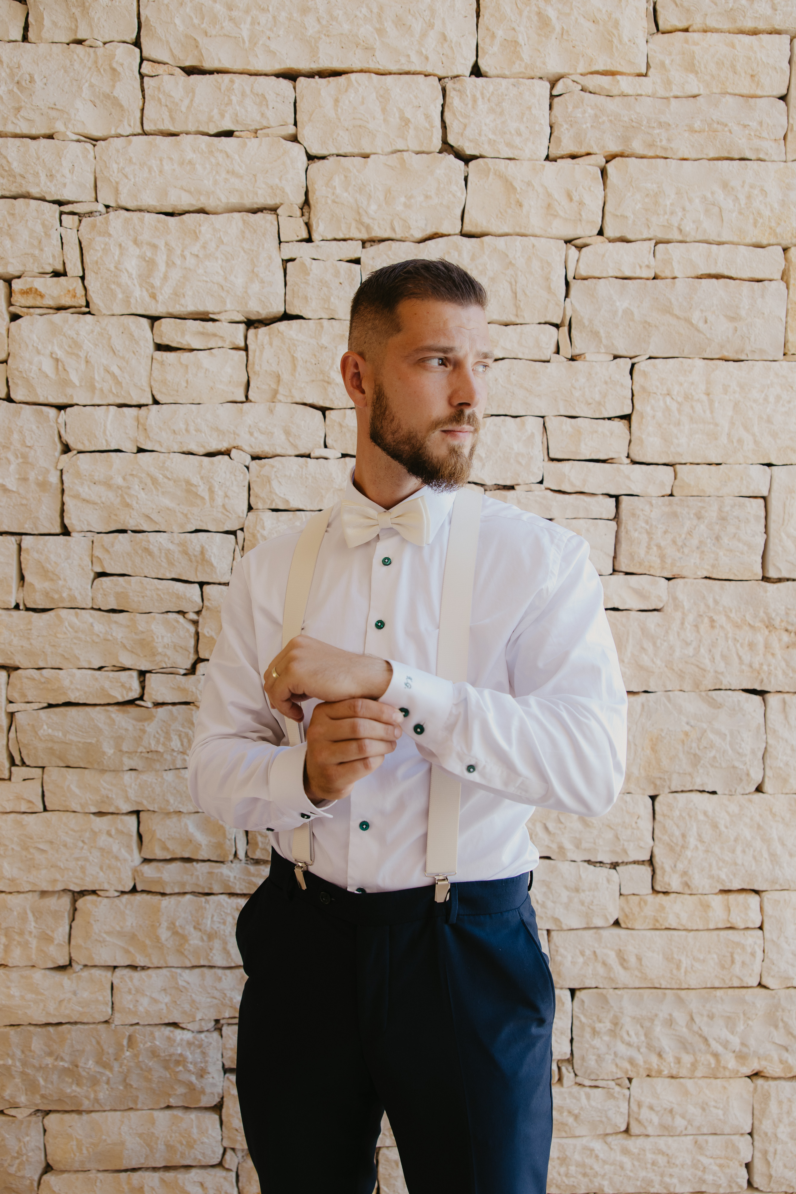 Sada kšánd a motýlika v ecru odtieni